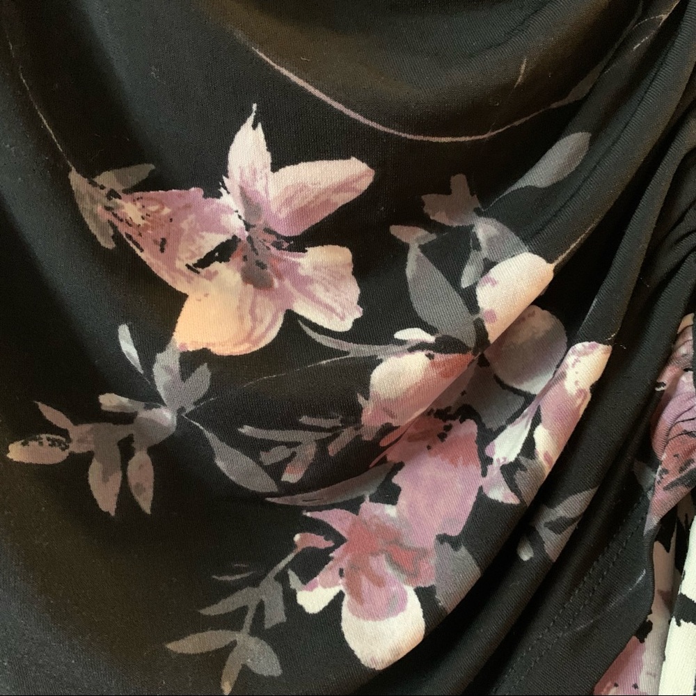 Le Chateau Black Floral Sleeves Knit Wrap Top - Picture 4 of 11
